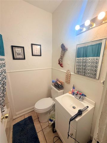 417 New Castle Ave, Sharon, PA 16146