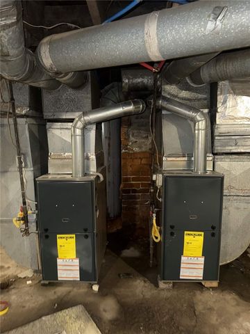 417 New Castle Ave, Sharon, PA 16146