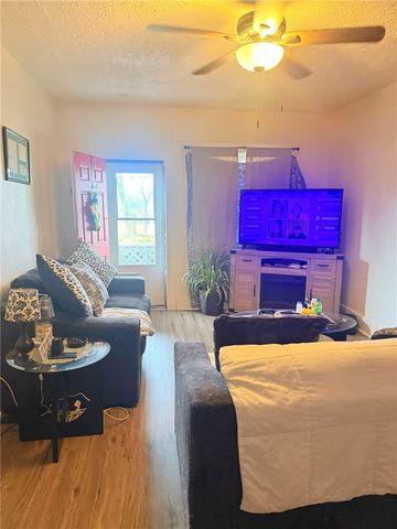 417 New Castle Ave, Sharon, PA 16146