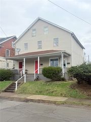 417 New Castle Ave, Sharon, PA 16146