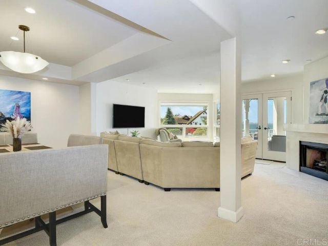 1099 1st Street 217, Coronado, CA 92118