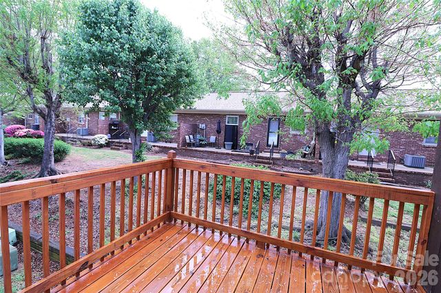 525 SW 12th Street SW 29, Hickory, NC 28602