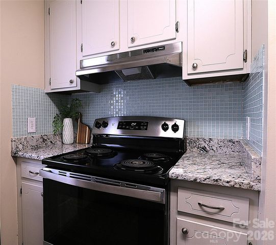 525 SW 12th Street SW 29, Hickory, NC 28602