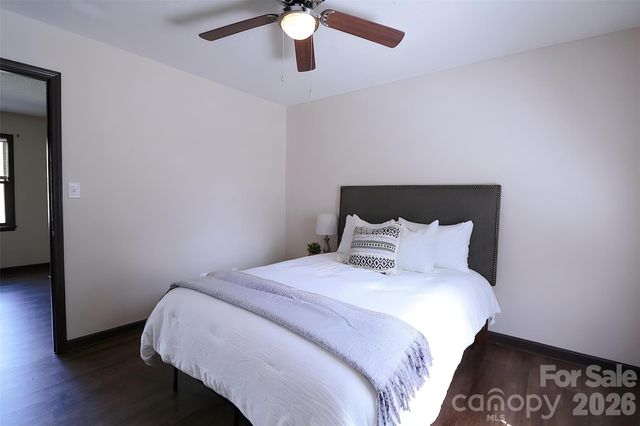 525 SW 12th Street SW 29, Hickory, NC 28602