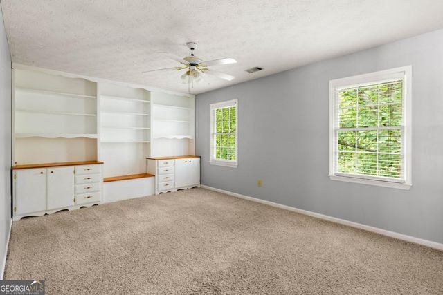 3065 Oak Meadow Drive, Snellville, GA 30078