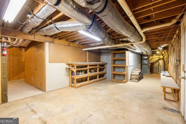 3065 Oak Meadow Drive, Snellville, GA 30078