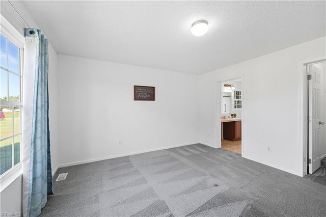 159 King Arthur Lane, Advance, NC 27006