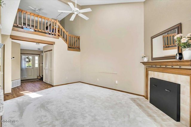 3 Generals Way Way, Halfmoon, NY 12065