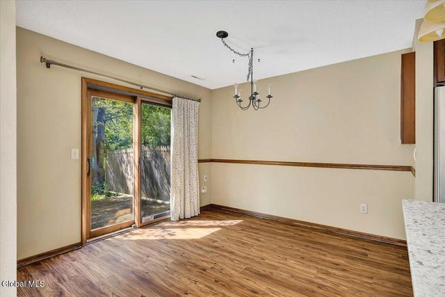 3 Generals Way Way, Halfmoon, NY 12065