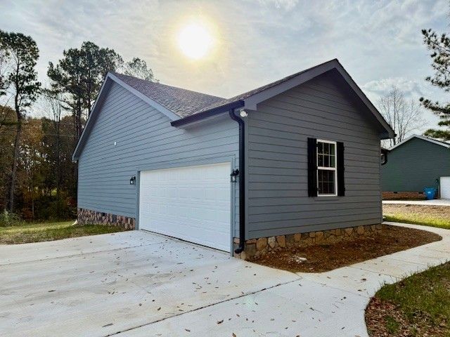 22 Ghea Rd, Normandy, TN 37360