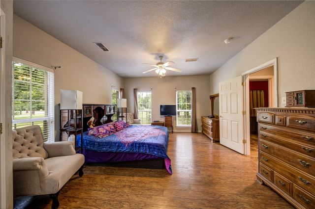 15 Shady Creek Lane, Bridgeport, TX 76426