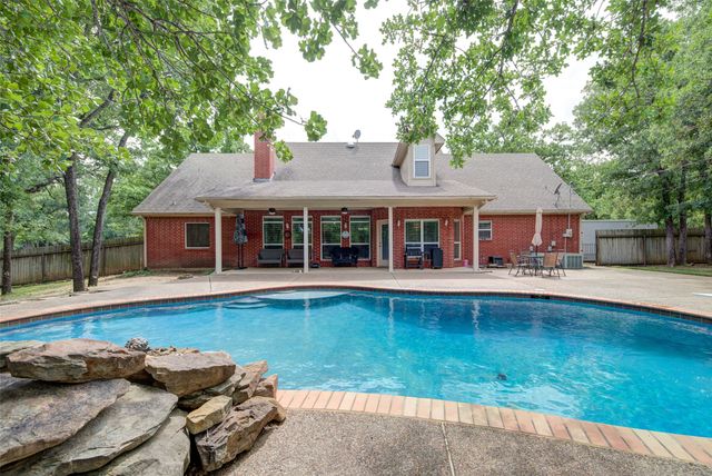 15 Shady Creek Lane, Bridgeport, TX 76426