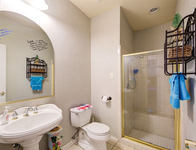 15 Shady Creek Lane, Bridgeport, TX 76426