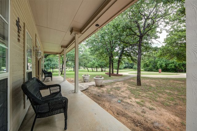 15 Shady Creek Lane, Bridgeport, TX 76426