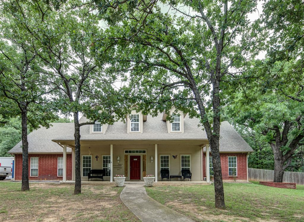 15 Shady Creek Lane, Bridgeport, TX 76426