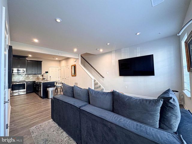 10505 NEIL ARMSTRONG WAY, Lanham, MD 20706