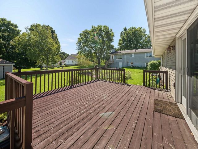 311 Maple Drive, Mount Horeb, WI 53572