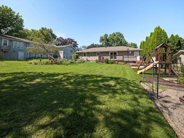 311 Maple Drive, Mount Horeb, WI 53572