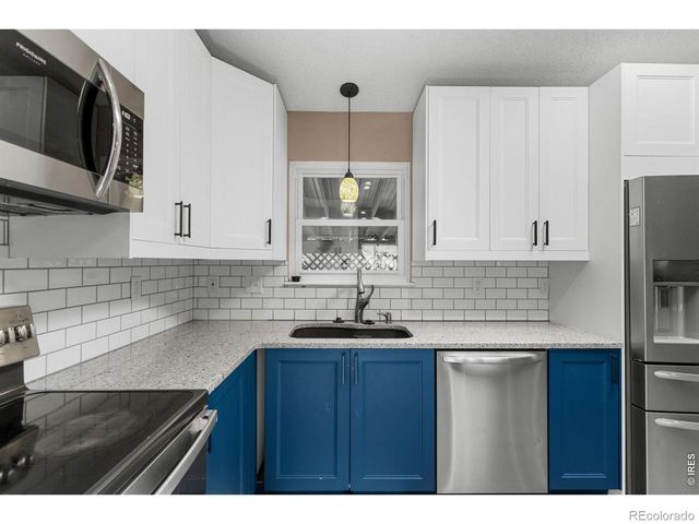 1142 S Edinburgh Drive, Loveland, CO 80537