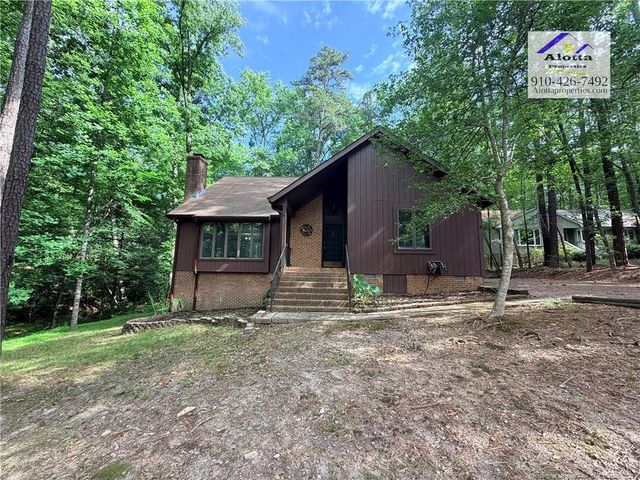 5004 Cardinal Circle, Sanford, NC 27332