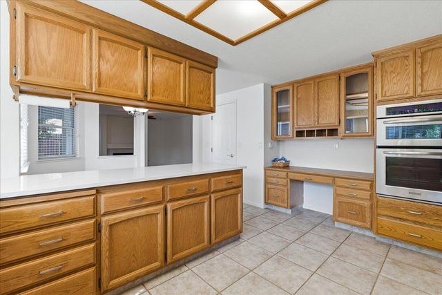 1102 Creek Ridge Ct, Roseville, CA 95747