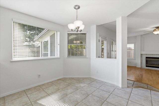 1102 Creek Ridge Ct, Roseville, CA 95747