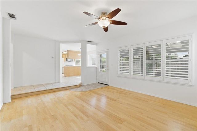 1102 Creek Ridge Ct, Roseville, CA 95747