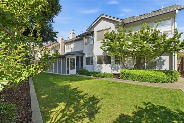 1102 Creek Ridge Ct, Roseville, CA 95747