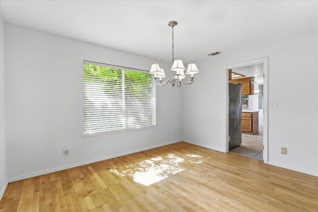 1102 Creek Ridge Ct, Roseville, CA 95747