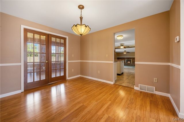 7626 Sandy Lane, Clay, NY 13212