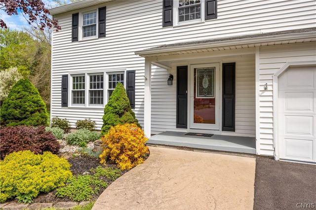 7626 Sandy Lane, Clay, NY 13212