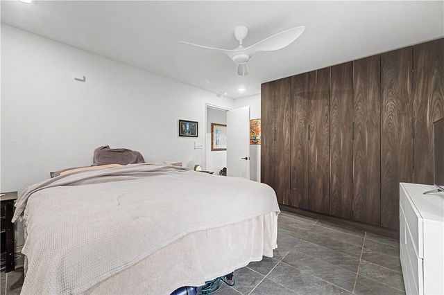 560 N Fallin Avenue, Fayetteville, AR 72701