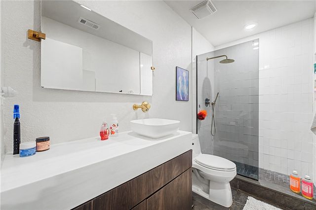 560 N Fallin Avenue, Fayetteville, AR 72701