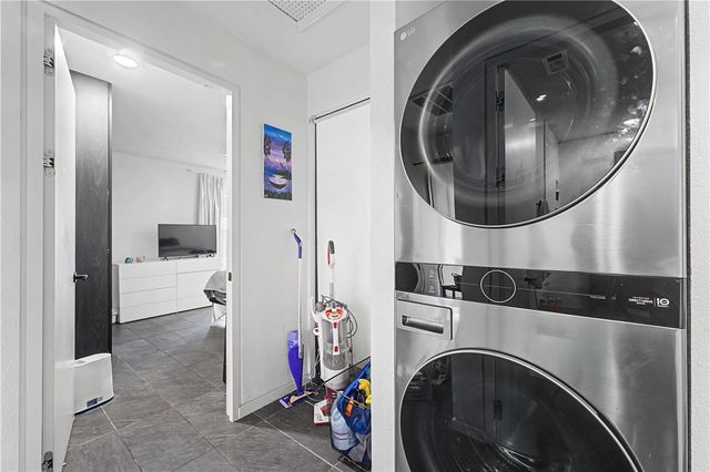 560 N Fallin Avenue, Fayetteville, AR 72701