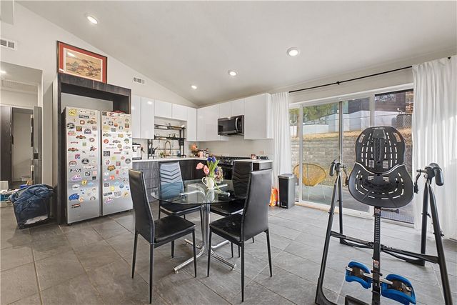 560 N Fallin Avenue, Fayetteville, AR 72701