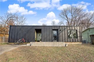 560 N Fallin Avenue, Fayetteville, AR 72701