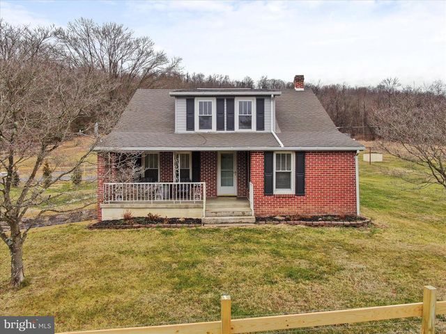 14628 HOLLOW RD, Hancock, MD 21750