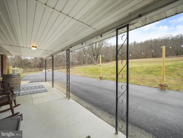 14628 HOLLOW RD, Hancock, MD 21750