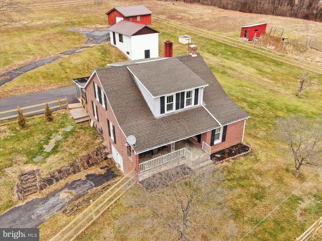 14628 HOLLOW RD, Hancock, MD 21750