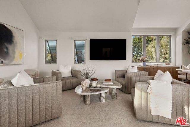 1399 Galaxy Drive, Newport Beach, CA 92660