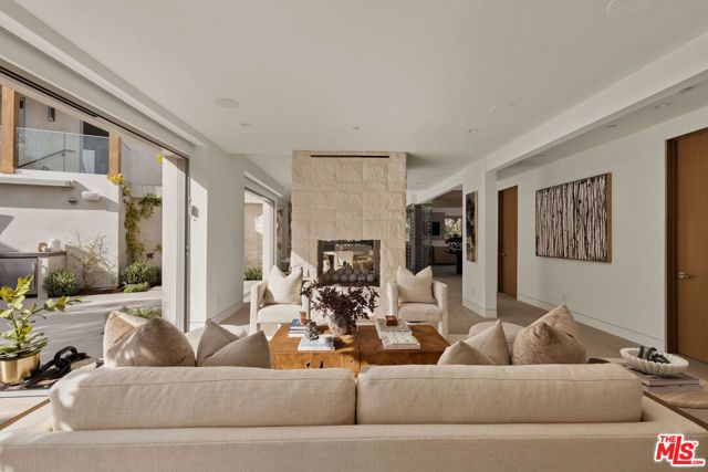 1399 Galaxy Drive, Newport Beach, CA 92660