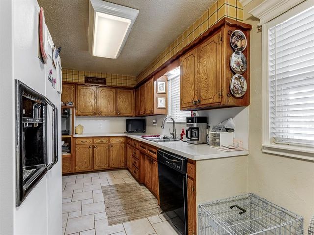 13708 NE 9th Street, Choctaw, OK 73020