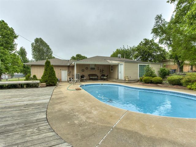 13708 NE 9th Street, Choctaw, OK 73020