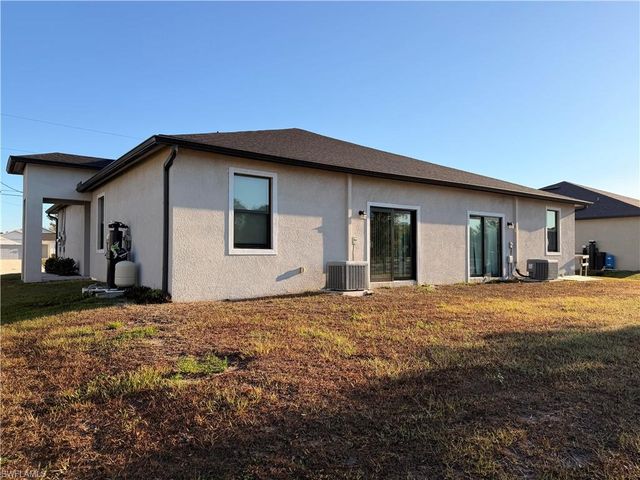 454 Grant BLVD 452, Lehigh Acres, FL 33974