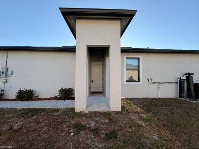 454 Grant BLVD 452, Lehigh Acres, FL 33974