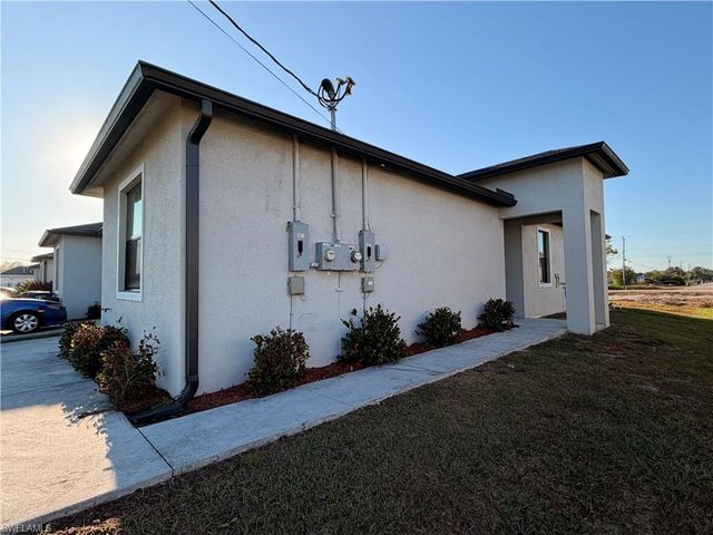 454 Grant BLVD 452, Lehigh Acres, FL 33974