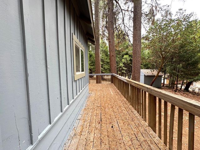 16632 Madrone Ct, Pioneer, CA 95666