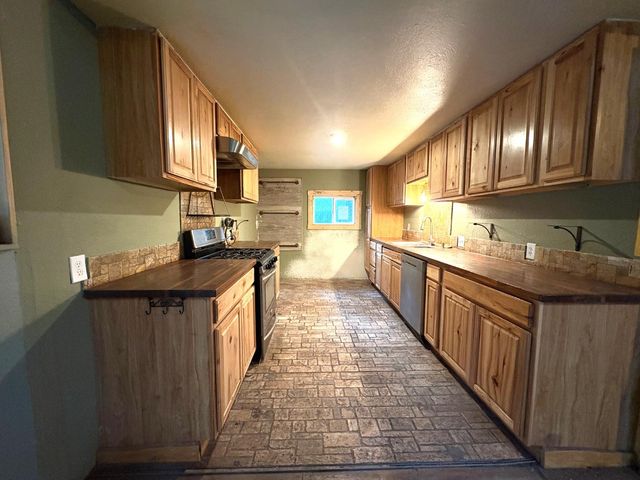 16632 Madrone Ct, Pioneer, CA 95666