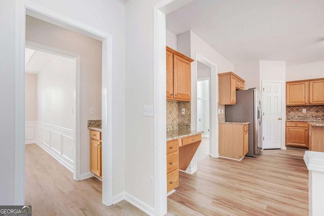 5165 Amberden Hall Drive, Suwanee, GA 30024