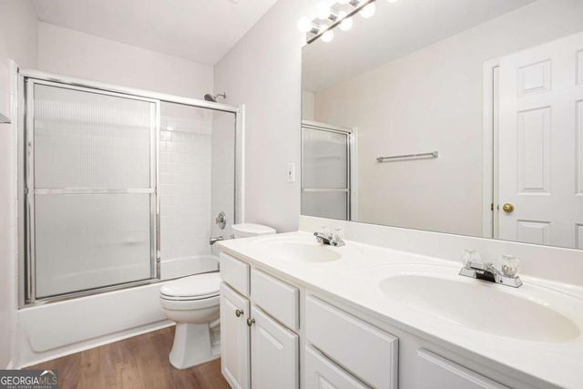 5165 Amberden Hall Drive, Suwanee, GA 30024